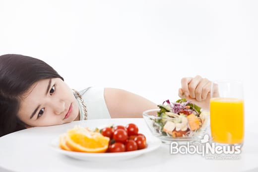 과일은 훌륭한 비타민과 무기질의 공급원이지만 과당이 들어있기 때문에 많이 먹는다고 좋은 것만은 아니다. ⓒ베이비뉴스